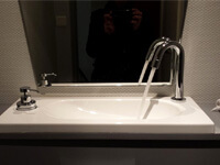 lave-mains sur toilettes suspendues WiCi Bati - Madame D (90) 2 sur 3